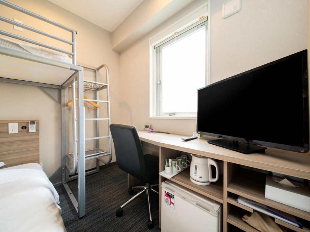 Super Hotel Shinyokohama Йокогама Экстерьер фото
