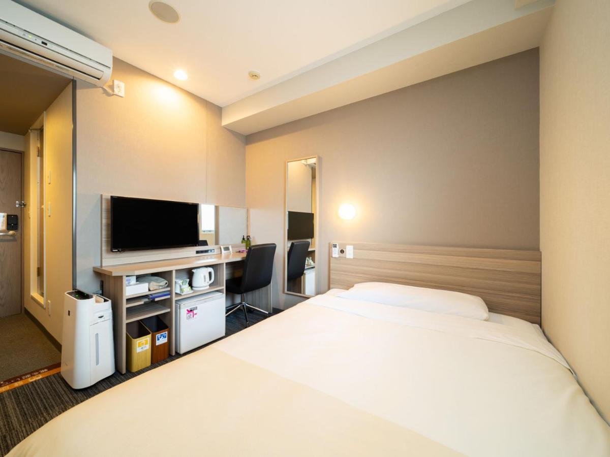 Super Hotel Shinyokohama Йокогама Экстерьер фото